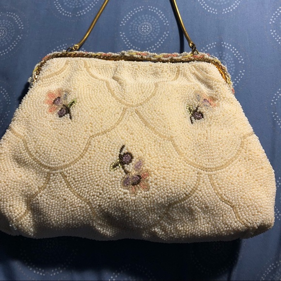 Vintage Designer Helene Dale Beaded Clutch. - Picture 2 of 9